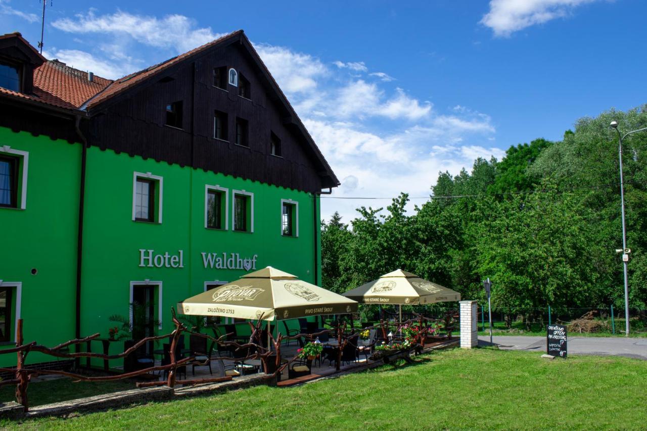 Waldhof Hotel Jirikov  ภายนอก รูปภาพ
